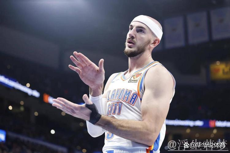 卡鲁索果断出手 底角三分缩小分差